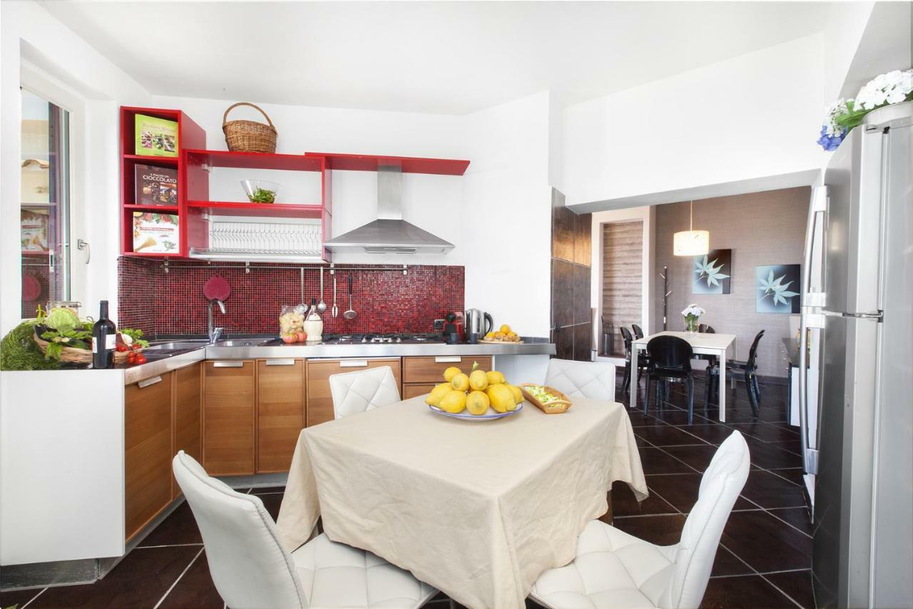Amore Rentals - Casa Augusta A Sorrento Ngoại thất bức ảnh
